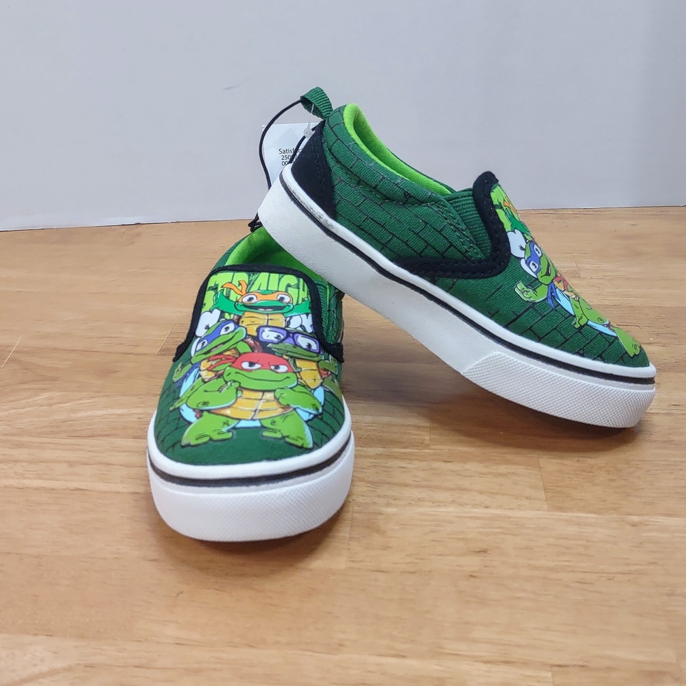 Kids Ninja Turtle Green Slip-On Sneakers